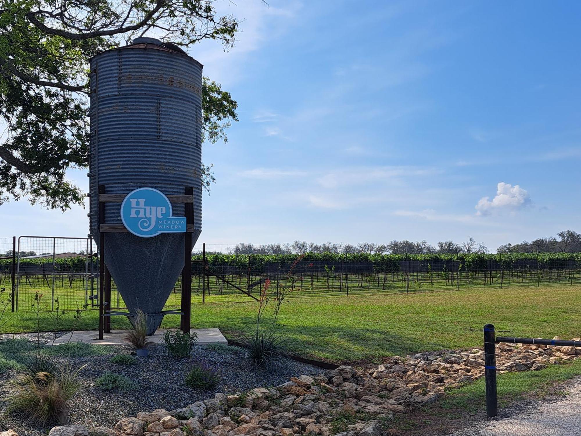 The Container Retreat @ 290 Wine Trail #10 Welcome Friends! Hye Exterior photo