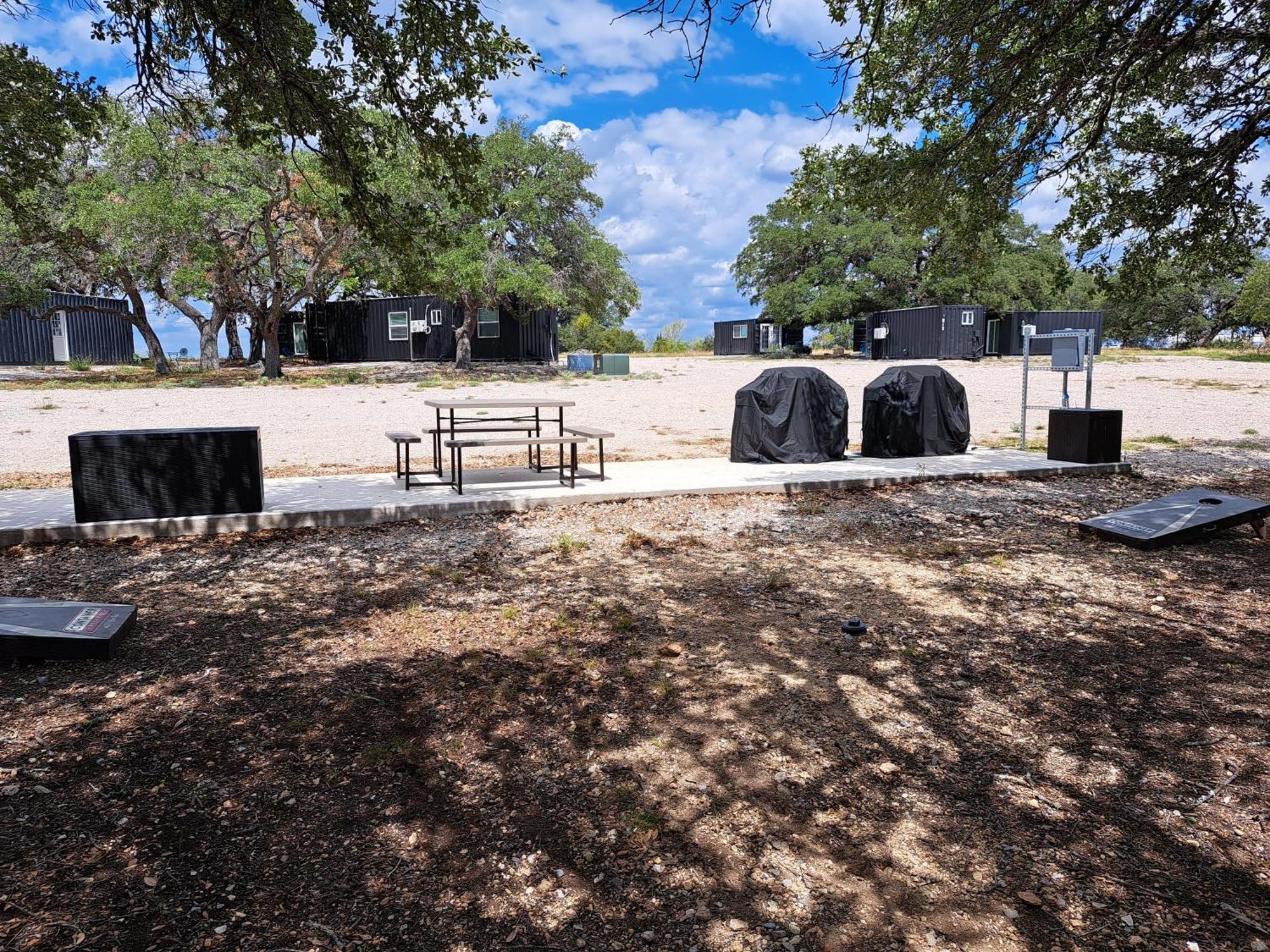 The Container Retreat @ 290 Wine Trail #10 Welcome Friends! Hye Exterior photo
